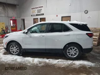 2024 Chevrolet Equinox LT with VIN 3GNAXUEGXRS152409, listed as a IAAI auction lot 41630575 with 4,853 mi miles. Bid and sale history available at carsss.com. Image 14.