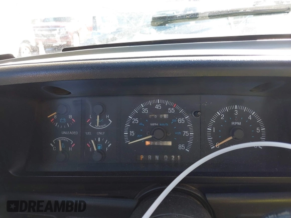 1988 Ford F-250 with VIN 1FTHF26H0JNA06718, listed as a IAAI auction lot 41530940 with 77,610 mi miles. Bid and sale history available at carsss.com. Image 7.