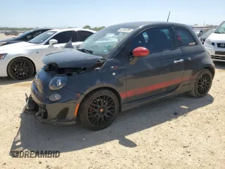 2017 FIAT 500 Abarth z VIN 3C3CFFFH0HT661753, wystawiony jako Copart lot #53184785 z przebiegiem 67 354 mil mil oraz Szkody całkowita. Historia ofert i sprzedaży dostępna na DreamBid. Obrazek 1.