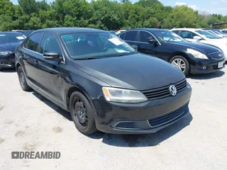 2013 Volkswagen Jetta SE with VIN 3VWDP7AJ4DM394597, listed as a IAAI auction lot 42704268 with 158,242 mi miles and . Bid and sale history available at DreamBid. Image 1.