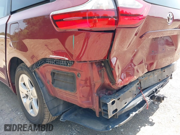 2016 Toyota Sienna LE AAS with VIN 5TDKK3DC5GS743477, listed as a IAAI auction lot 42406726 with 151,829 mi miles and . Bid and sale history available at DreamBid. Image 6.