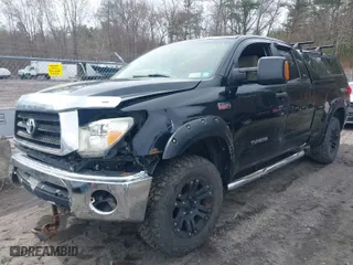 2007 Toyota Tundra SR5 with VIN 5TBBV54187S454250, listed as a IAAI auction lot 41805487 with 164,020 mi miles. Bid and sale history available at carsss.com. Image 2.