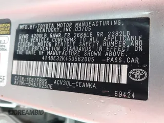 2005 Toyota Camry STD z VIN 4T1BE32K45U562005, wystawiony jako IAAI lot #42354477 z przebiegiem 205 193 mil mil oraz . Historia ofert i sprzedaży dostępna na DreamBid. Obrazek 9.