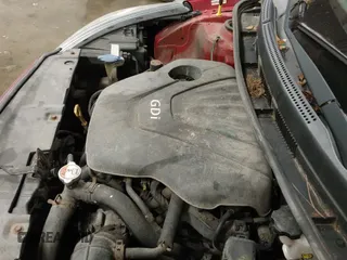 2013 Hyundai Accent GLS z VIN KMHCT4AE4DU344379, wystawiony jako IAAI lot #43448256 z przebiegiem 128 979 mil mil oraz . Historia ofert i sprzedaży dostępna na DreamBid. Obrazek 16.