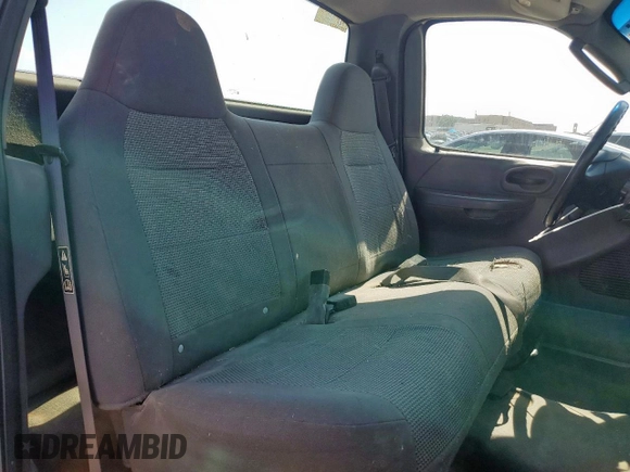 2003 Ford F-150 XL z VIN 1FTRF17263NB24929, wystawiony jako Copart lot #65346085 z przebiegiem 203 401 mil mil oraz Czysty tytuł • Clean title. Historia ofert i sprzedaży dostępna na DreamBid. Obrazek 10.
