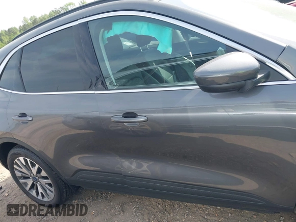 2022 Ford Escape Titanium with VIN 1FMCU9J91NUB87215, listed as a IAAI auction lot 42092928 with 3,255 mi miles and . Bid and sale history available at DreamBid. Image 14.