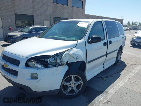 2008 Chevrolet Uplander LS Fleet z VIN 1GBDV13W18D140379, wystawiony jako IAAI lot #42246118 z przebiegiem 108 897 mil mil oraz . Historia ofert i sprzedaży dostępna na DreamBid. Obrazek 6.