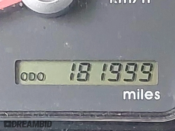 2011 Mitsubishi Endeavor SE z VIN 4A4JN3AS3BE018255, wystawiony jako IAAI lot #41944840 z przebiegiem 181 999 mil mil oraz . Historia ofert i sprzedaży dostępna na DreamBid. Obrazek 15.