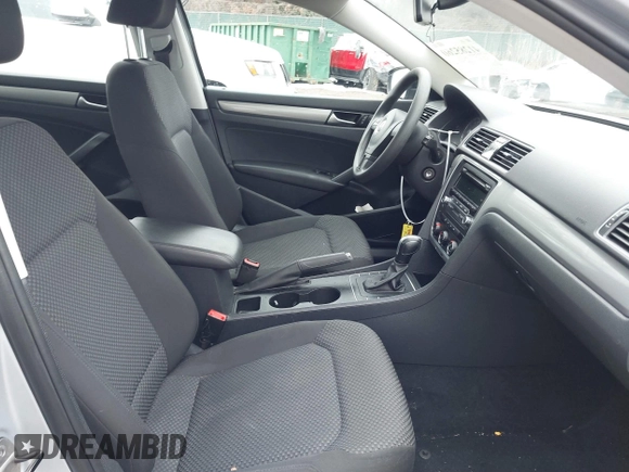 2014 Volkswagen Passat S с VIN 1VWAP7A39EC002589, выставлен на аукционе IAAI как лот 41285260 с пробегом 102 489 миль миль и . История ставок и продаж доступна на DreamBid. Изображение 5.