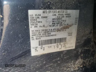 2004 Ford F-350 XL z VIN 1FTSW31P64ED40332, wystawiony jako Copart lot #46868355 z przebiegiem 229 112 mil mil oraz Szkoda całkowita • Salvage title. Historia ofert i sprzedaży dostępna na DreamBid. Obrazek 12.