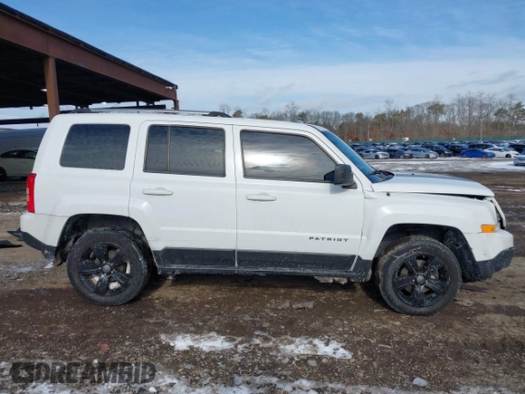 2016 Jeep Patriot Sport with VIN 1C4NJPBA8GD666981, listed as a IAAI auction lot 41408318 with 111,093 mi miles and . Bid and sale history available at DreamBid. Image 13.