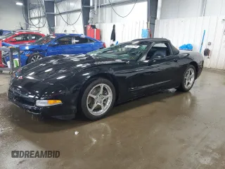 2002 Chevrolet Corvette with VIN 1G1YY32G425105016, listed as a Copart auction lot 58575714 with 33,152 mi miles and Salvage Title. Bid and sale history available at carsss.com. Image 1.