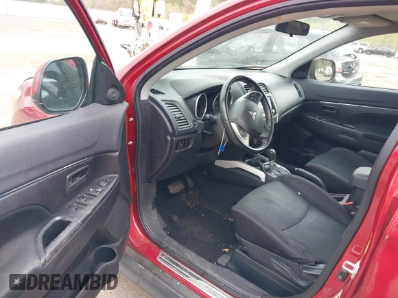 2014 Mitsubishi Outlander Sport ES with VIN 4A4AP3AU3EE026579, listed as a IAAI auction lot 41833606 with 104,583 mi miles. Bid and sale history available at carsss.com. Image 5.