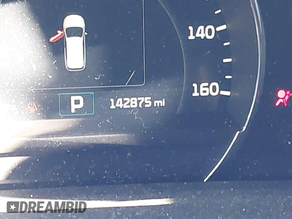 2016 Kia Sorento SX with VIN 5XYPKDA55GG174984, listed as a IAAI auction lot 41216303 with 142,875 mi miles. Bid and sale history available at carsss.com. Image 16.