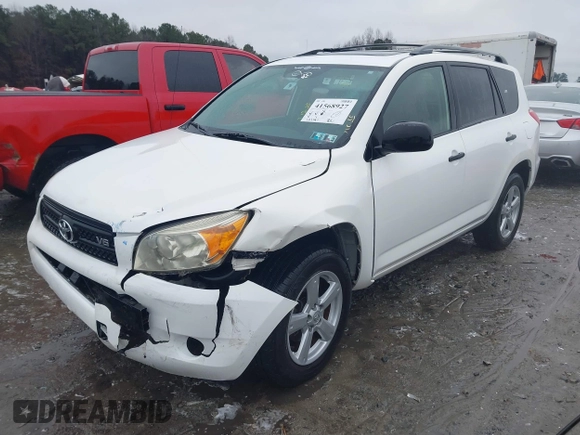 2007 Toyota RAV4 with VIN JTMBK33V976014286, listed as a IAAI auction lot 41568927 with 121,791 mi miles. Bid and sale history available at carsss.com. Image 2.