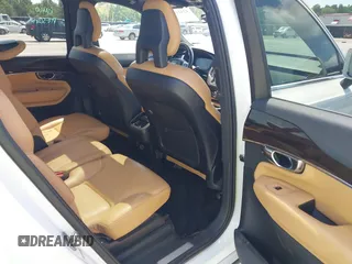 2016 Volvo XC90 T6 Momentum with VIN YV4A22PK8G1034321, listed as a IAAI auction lot 42424745 with 141,771 mi miles and . Bid and sale history available at DreamBid. Image 8.