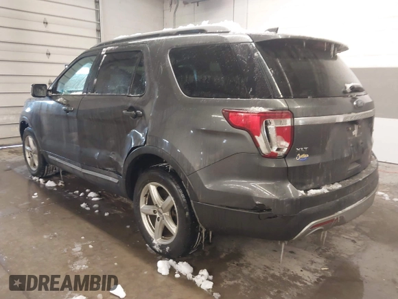 2017 Ford Explorer XLT with VIN 1FM5K8D88HGD75308, listed as a IAAI auction lot 41628295 with 92,327 mi miles and . Bid and sale history available at carsss.com. Image 3.