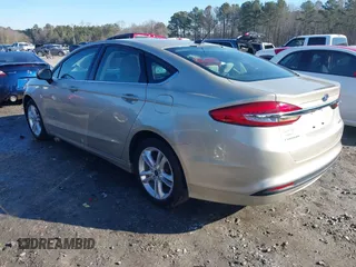 2018 Ford Fusion S z VIN 3FA6P0UU8JR271589, wystawiony jako IAAI lot #41318471 z przebiegiem 148 793 mil mil oraz . Historia ofert i sprzedaży dostępna na DreamBid. Obrazek 3.