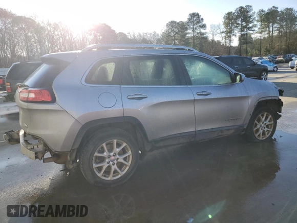2017 Jeep Cherokee Latitude with VIN 1C4PJLCS9HW650948, listed as a Copart auction lot 43453955 with 140,764 mi miles and Salvage Title. Bid and sale history available at carsss.com. Image 3.