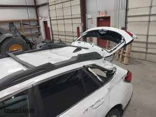 2018 Subaru Outback Premium with VIN 4S4BSACC4J3202317, listed as a IAAI auction lot 41140550 with 97,059 mi miles. Bid and sale history available at carsss.com. Image 6.