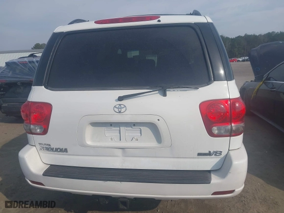 2006 Toyota Sequoia SR5 with VIN 5TDZT34A26S284157, listed as a IAAI auction lot 41687011 with 226,663 mi miles. Bid and sale history available at carsss.com. Image 16.