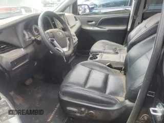 2018 Toyota Sienna SE with VIN 5TDXZ3DC8JS927529, listed as a Copart auction lot 51646955 with 94,757 mi miles and Salvage title. Bid and sale history available at DreamBid. Image 7.