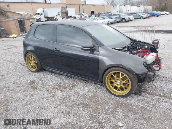 2010 Volkswagen GTI z VIN WVWEV7AJ9AW171447, wystawiony jako IAAI lot #41819084 z przebiegiem 142 270 mil mil oraz . Historia ofert i sprzedaży dostępna na DreamBid. Obrazek 1.