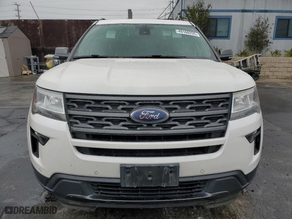 2019 Ford Explorer XLT with VIN 1FM5K7DH0KGB27796, listed as a Copart auction lot 49160255 with 108,207 mi miles and Salvage Title. Bid and sale history available at carsss.com. Image 5.