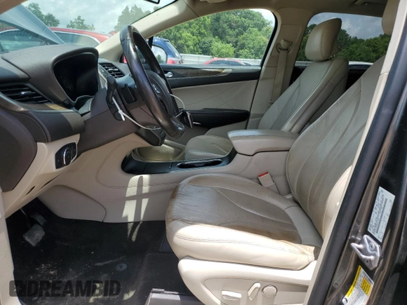 2017 Lincoln MKC Reserve with VIN 5LMCJ3C96HUL27604, listed as a Copart auction lot 58562805 with 90,279 mi miles and Salvage title. Bid and sale history available at DreamBid. Image 7.