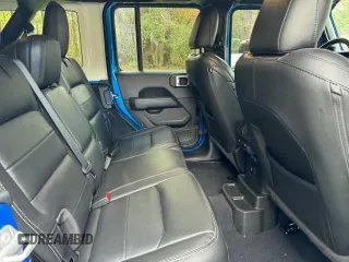 2022 Jeep Wrangler Unlimited Sahara with VIN 1C4HJXEG6NW248854, listed as a Copart auction lot 49020345 with 33,569 mi miles and Clean title. Bid and sale history available at DreamBid. Image 6.