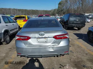 2020 Toyota Camry SE with VIN 4T1M11AK8LU923212, listed as a IAAI auction lot 41257204 with 66,289 mi miles. Bid and sale history available at carsss.com. Image 16.