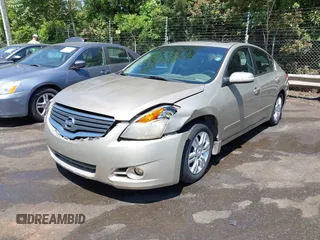 2010 Nissan Altima SL z VIN 1N4AL2AP8AN480138, wystawiony jako IAAI lot #42117251 z przebiegiem 243 314 mil mil oraz . Historia ofert i sprzedaży dostępna na DreamBid. Obrazek 18.