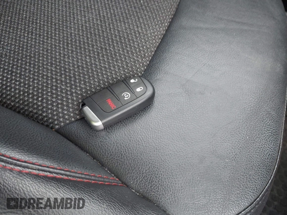 2020 Jeep Compass Trailhawk с VIN 3C4NJDDB9LT220878, выставлен на аукционе IAAI как лот 42139615 с пробегом 64 094 миль миль и . История ставок и продаж доступна на DreamBid. Изображение 11.
