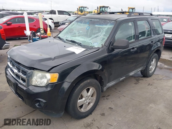 2011 Ford Escape XLS z VIN 1FMCU0C73BKB97601, wystawiony jako IAAI lot #42498599 z przebiegiem 243 282 mil mil oraz . Historia ofert i sprzedaży dostępna na DreamBid. Obrazek 17.
