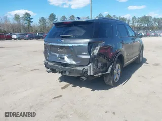 2017 Ford Explorer XLT with VIN 1FM5K8DH8HGE34115, listed as a IAAI auction lot 41890708 with 56,511 mi miles. Bid and sale history available at carsss.com. Image 4.