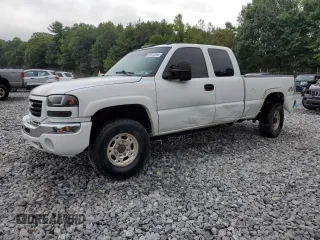 2004 GMC Sierra 2500HD SLE z VIN 1GTHK29U24E263677, wystawiony jako Copart lot #67673394 z przebiegiem 161 783 mil mil oraz Szkoda całkowita • Salvage title. Historia ofert i sprzedaży dostępna na DreamBid. Obrazek 1.