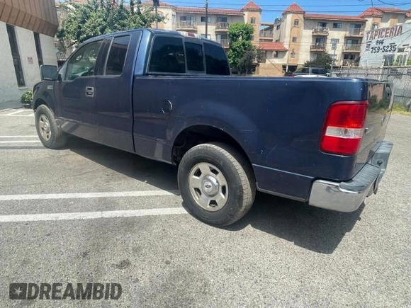 2004 Ford F-150 STX with VIN 1FTRX12W24NA68500, listed as a Copart auction lot 62477115 with 110,239 mi miles and Clean title. Bid and sale history available at DreamBid. Image 3.