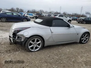 2004 Nissan 350Z Enthusiast z VIN JN1AZ36A74T013105, wystawiony jako Copart lot #82797874 z przebiegiem Nie podano mil oraz Szkoda całkowita • Salvage title. Historia ofert i sprzedaży dostępna na DreamBid. Obrazek 3.