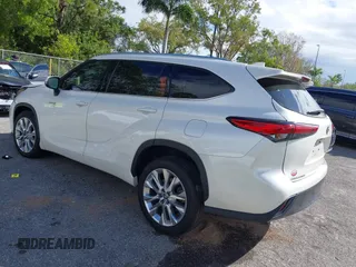 2021 Toyota Highlander Hybrid Limited with VIN 5TDYARAH2MS009326, listed as a IAAI auction lot 41674315 with 76,104 mi miles and . Bid and sale history available at DreamBid. Image 3.