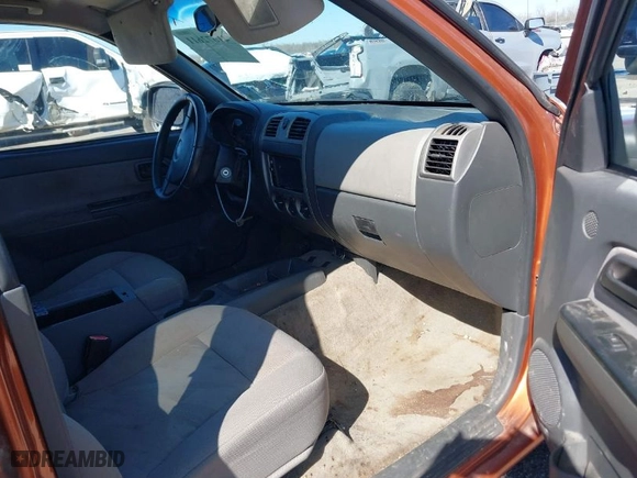 2005 Chevrolet Colorado 1SB LS Z85 with VIN 1GCCS136458181030, listed as a IAAI auction lot 41672611 with 258,628 mi miles. Bid and sale history available at carsss.com. Image 5.
