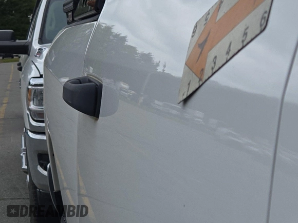 2019 Ram 2500 Tradesman with VIN 3C6UR5CL1KG598101, listed as a IAAI auction lot 42667301 with 90,262 mi miles and . Bid and sale history available at DreamBid. Image 52.