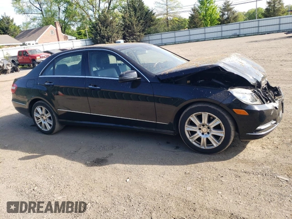 2013 Mercedes-Benz E 350 Luxury with VIN WDDHF8JB3DA680000, listed as a Copart auction lot 54690675 with 209,987 mi miles and Salvage Title. Bid and sale history available at DreamBid. Image 4.
