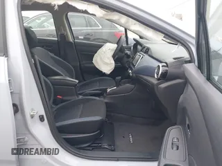 2024 Nissan Versa SV z VIN 3N1CN8EV0RL901518, wystawiony jako IAAI lot #41935491 z przebiegiem 15 873 mil mil oraz . Historia ofert i sprzedaży dostępna na DreamBid. Obrazek 5.