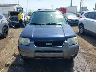 2004 Ford Escape XLT z VIN 1FMYU93194KB52283, wystawiony jako IAAI lot #42084240 z przebiegiem 142 871 mil mil oraz . Historia ofert i sprzedaży dostępna na DreamBid. Obrazek 12.