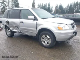 2005 Honda Pilot EX-L with NAVI with VIN 2HKYF18705H560698, listed as a IAAI auction lot 41219235 with 44,448 mi miles. Bid and sale history available at carsss.com. Image 1.