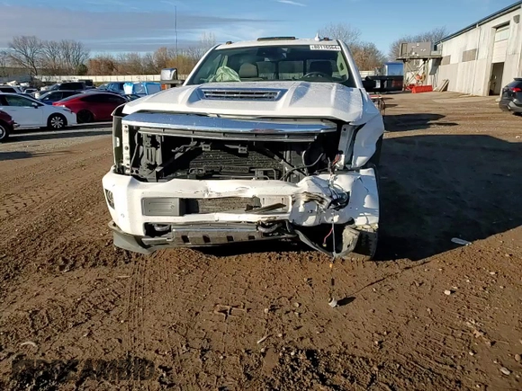2019 Chevrolet Silverado 3500HD High Country with VIN 1GC4KYEY9KF162363, listed as a Copart auction lot 80116564 with 262,454 mi miles and Non Repairable. Bid and sale history available at carsss.com. Image 11.