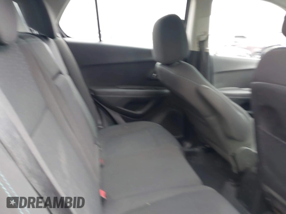 2015 Chevrolet Trax LS with VIN KL7CJKSB9FB197233, listed as a IAAI auction lot 41198111 with 54,889 mi miles. Bid and sale history available at carsss.com. Image 8.