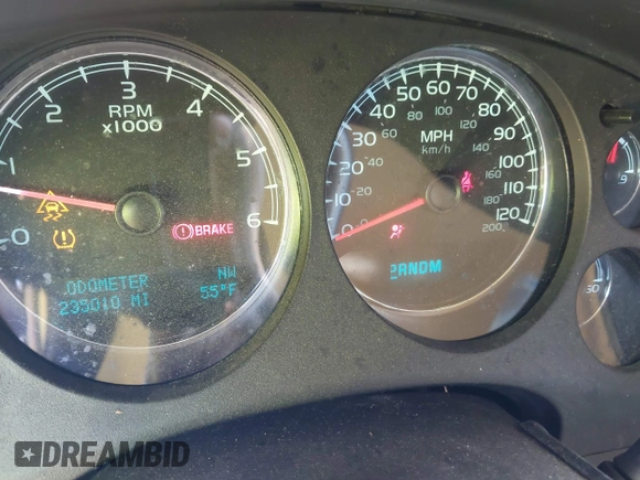 2011 GMC Yukon XL Denali with VIN 1GKS2MEF9BR198152, listed as a IAAI auction lot 41990816 with 235,010 mi miles. Bid and sale history available at carsss.com. Image 7.