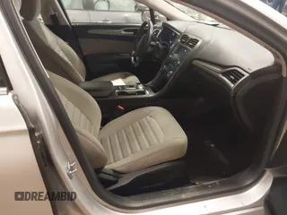 2018 Ford Fusion S with VIN 3FA6P0G71JR226550, listed as a IAAI auction lot 41811203 with 72,245 mi miles. Bid and sale history available at carsss.com. Image 5.