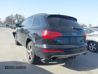 2014 Audi Q7 3.0T Premium with VIN WA1CGAFE2ED010007, listed as a IAAI auction lot 41751305 with 120,524 mi miles. Bid and sale history available at carsss.com. Image 3.